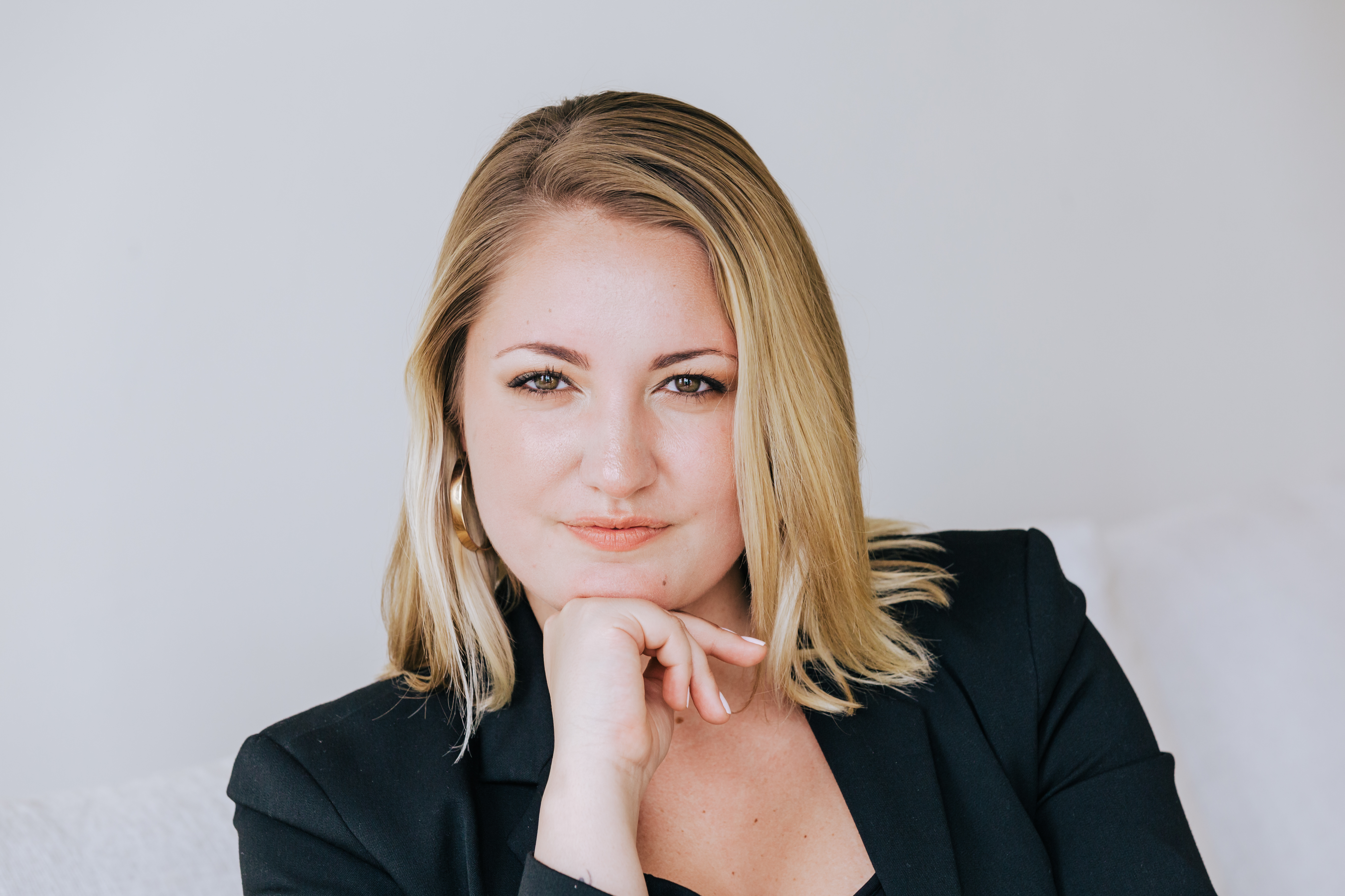 Alexandria Agresta Headshot 1 (1)